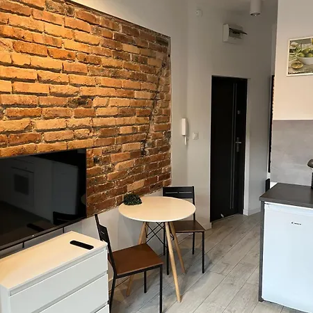 Urban Comfort L Powstancow *